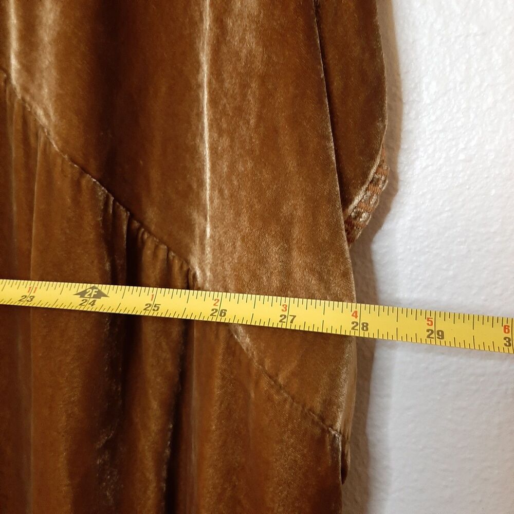 NEW Johnny Was Serafina Kaftan Dress Brown / Yellow Women M Embroidery Velvet - Picture 4 of 16